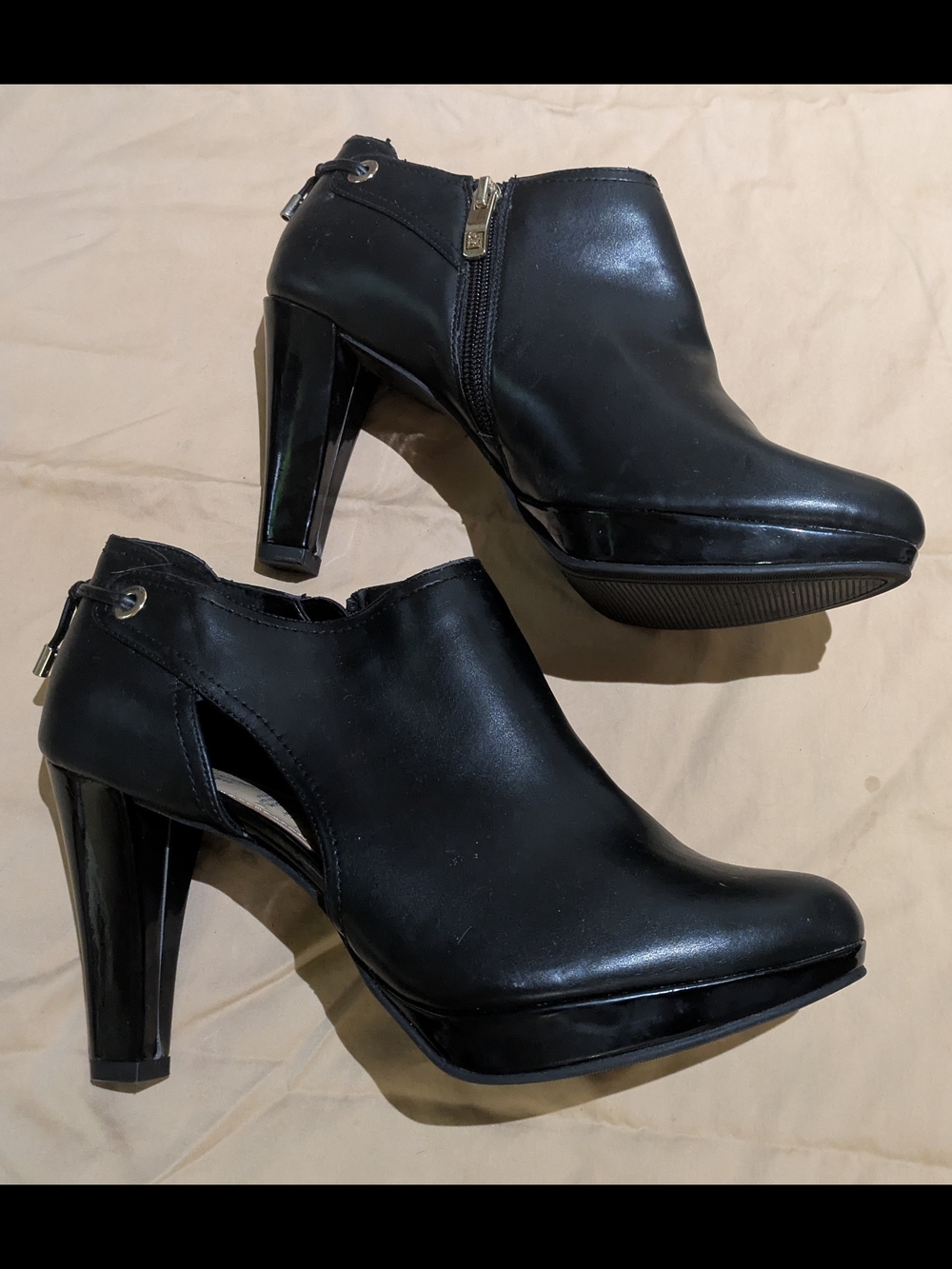 Liz Claiborne Black High Heel Ankle Booties with Cutout Detail